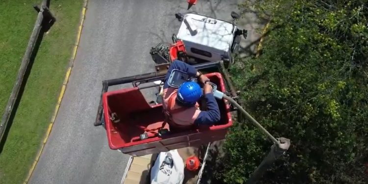 IDM instala 40 luminarias en el nuevo barrio donde están las familias realojadas del Kennedy