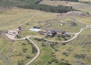 Balcedo y Fiege se niegan a entregar 25 hectáreas de su predio a compradora que adquirió dos padrones en remate judicial