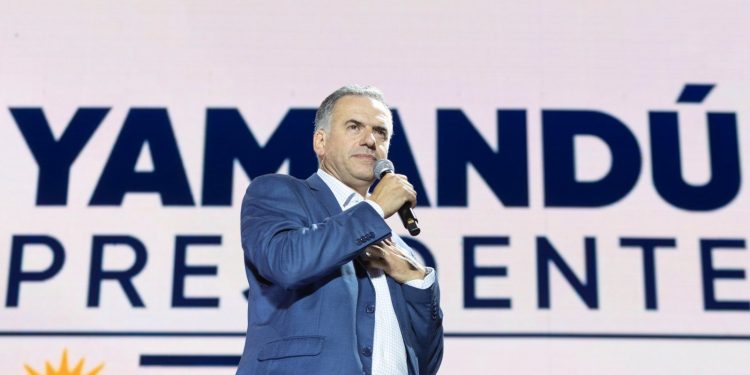 FA cerró su campaña en Las Piedras: «Uruguay tiene que crecer todo junto o no crece»