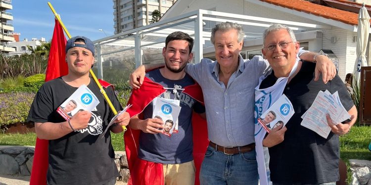 Voto Coalición: Carlos Flores dijo que está en juego el destino del Uruguay, la libertad y la democracia
