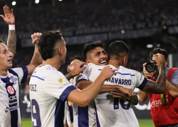El Talleres del Cacique Medina derrotó a Huracán y sueña con el título de la Liga Argentina