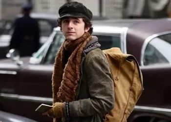 La crítica elogia a Timothée Chalamet por su interpretación de Bob Dylan: mirá el trailer