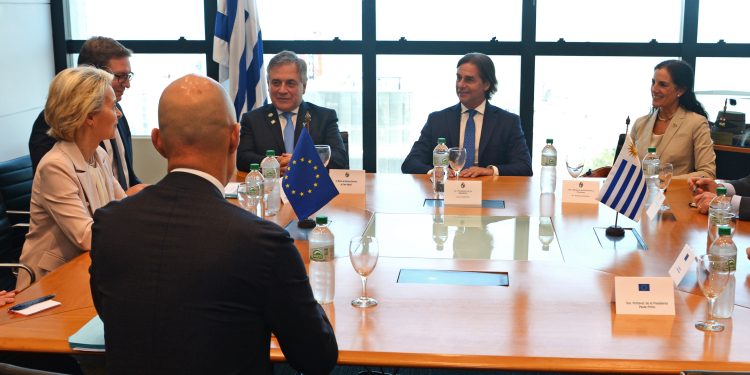 Presidenta de la Comisión Europea: «El acuerdo de asociación entre ambos bloques está a la vista”