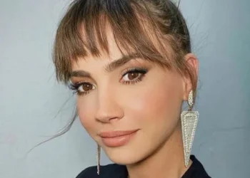 Celeste Cid tiene un acosador desde hace 20 años y hasta la siguió a nuestro país