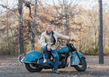 Estados Unidos: congresista republicano afirma que existe una nave submarina extraterrestre