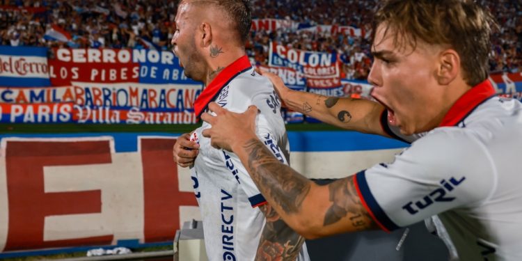 Nacional venció a Peñarol 2 a 1 y se consagró campeón de la Supercopa Uruguaya