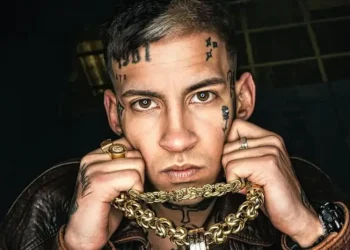 L-Gante: «A Wanda la sigo amando»