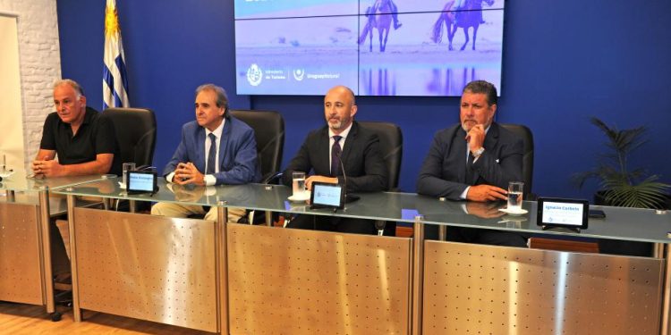 Turismo: cifra récord de visitantes en enero, un 32% más que en 2019