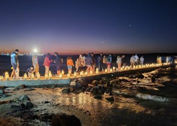 Punta del Este celebra el Día del Muelle Mailhos con el tradicional encendido de velas