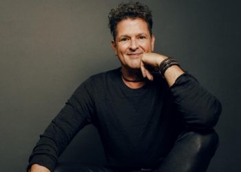 Carlos Vives abrirá la temporada de shows 2025 en la Zona Joven de El Placer
