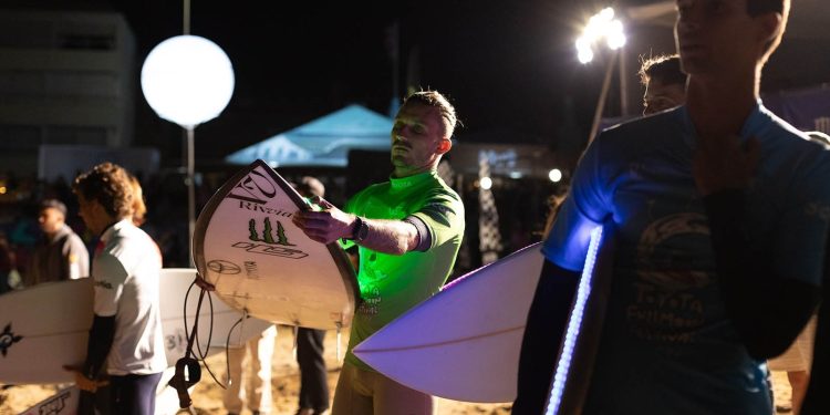 Full Moon Festival propone una jornada de surf con competencias de día y bajo la luna llena