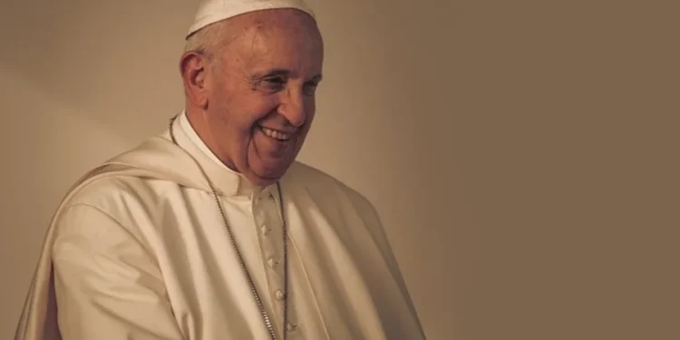 El papa continúa en estado crítico, pero sin crisis respiratorias