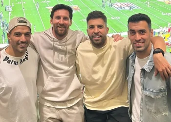 No solo Lionel Messi: Luis Suárez, Sergio Busquets y Jordi Alba fueron juntos al Super Bowl de Nueva Orleans