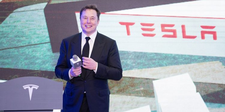 Elon Musk dice que Estados Unidos debería salir de la OTAN para no pagar por la defensa de Europa