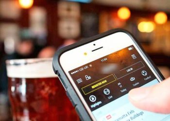 Alertan sobre el crecimiento de apuestas online entre adolescentes