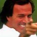 Preocupación por la salud de Julio Iglesias: «De cintura para abajo, tiene 500 años»