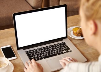 Cómo transformar una notebook vieja en un servidor casero