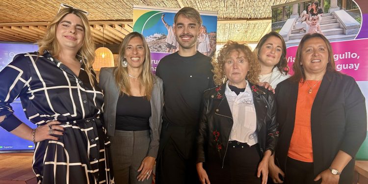Lanzamiento de la producción fotográfica de Turismo LGBT+