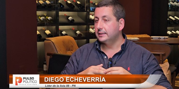 Echeverría: “Abella es el capitán y yo juego de 9”