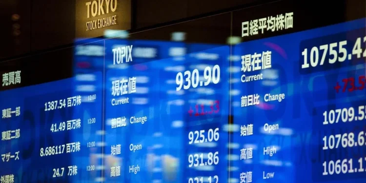 Lunes negro: la Bolsa de Tokio se desploma con la caída histórica del Nikkei