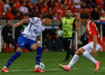 Con goles de Julián Millán, Luciano Boggio y Sebastián Coates Nacional empató 3 a 3 con Inter en Porto Alegre