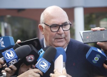 Abella envió carta a partidos políticos invitándolos al diálogo, previo a la asunción del gobierno