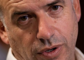 Orsi asiste a la asunción de Abella