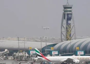 Irán reabre su espacio aéreo tras el alto el fuego con Israel