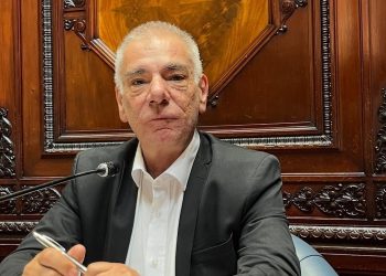 Antonini impulsó lucha frontal a los discursos de odio y pidió legislar al respecto