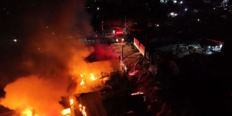 Piden ayuda para familias afectadas durante incendio en Los Eucaliptos