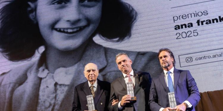 Uruguay recibió Premio Ana Frank por su compromiso con la democracia y la convivencia pacífica