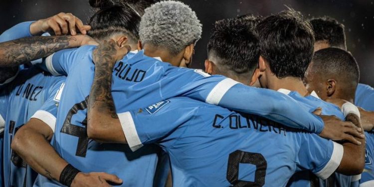 Paraguay recibe a Uruguay en un duelo clave por la clasificación al Mundial 2026