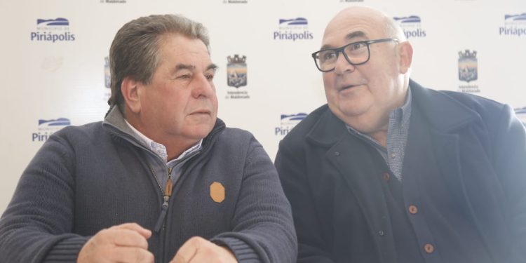 Graña asumió en Piriápolis con el compromiso de trabajar más por el turismo