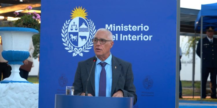 Echeverría cuestionó a Carlos Negro y afirmó que le falta “rumbo” en algunos temas