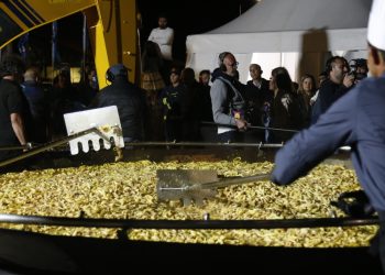 Antonini propone declarar a Piriápolis como «Capital Nacional de la Paella»
