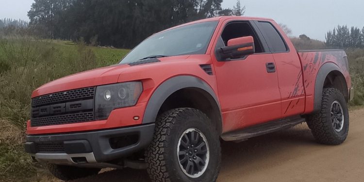 Apareció la camioneta robada a un coleccionista de armas en balneario Solís y continúa la búsqueda de los delincuentes