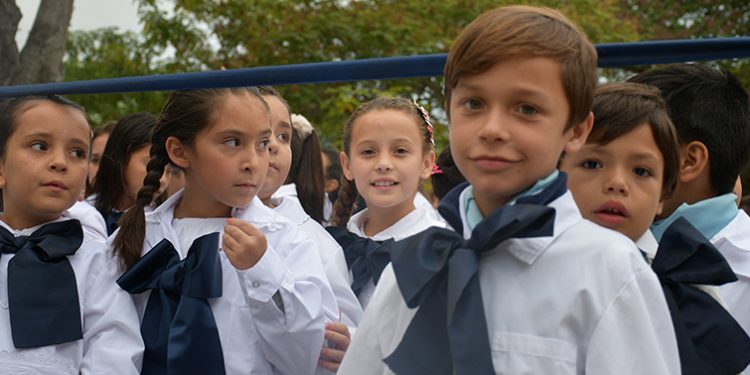 96% de los escolares que asisten a centros de Educación Inicial y Primaria, recibieron bono