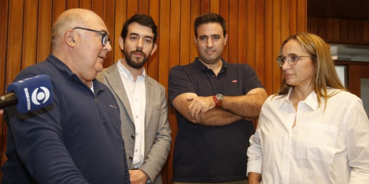 Cumpliendo el compromiso asumido de gobernar desde el primer día, Abella presentó presupuesto