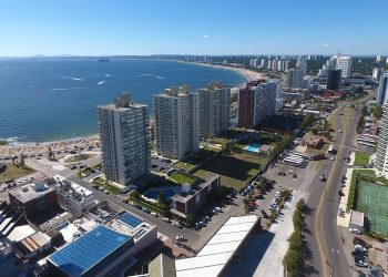 Una mujer fue detenida tras cometer múltiples hurtos en comercios de Punta del Este