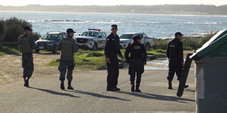 Continúa la búsqueda del segundo sospechoso por el homicidio de Thalía Tuvi en Playa Verde