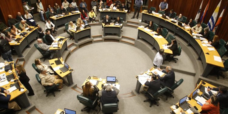 Presupuesto Abella; Comisión de Presupuesto inicia este lunes ronda de reuniones