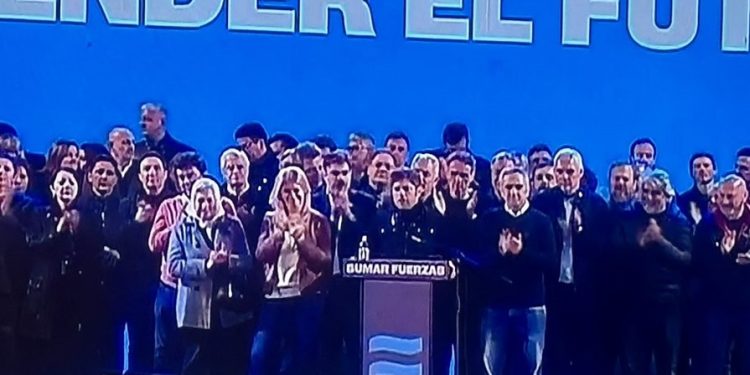 Habló el ganador; Kicillof dijo que le pusieron freno a un gobierno extravagante y bizarro, construimos una alternativa
