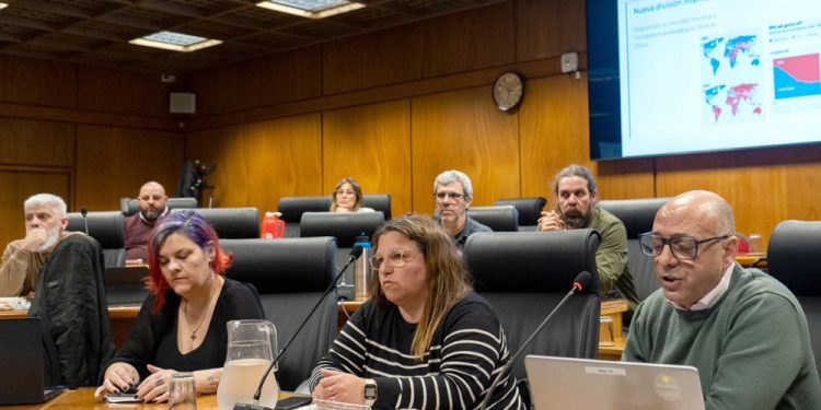 PIT CNT asegura que el Presupuesto mantiene más continuidad que transformación