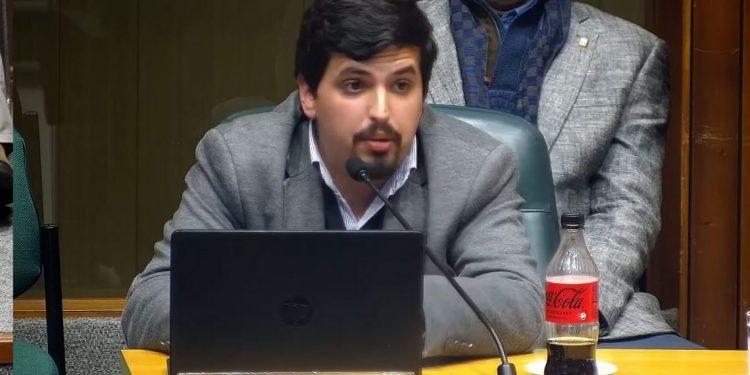 Blancos rechazan planteo de reforma educativa y señalan que es «peligroso» introducir cambios sin evaluar lo que hoy está