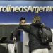 Asambleas de pilotos afectan a casi un centenar de vuelos de Aerolíneas Argentinas