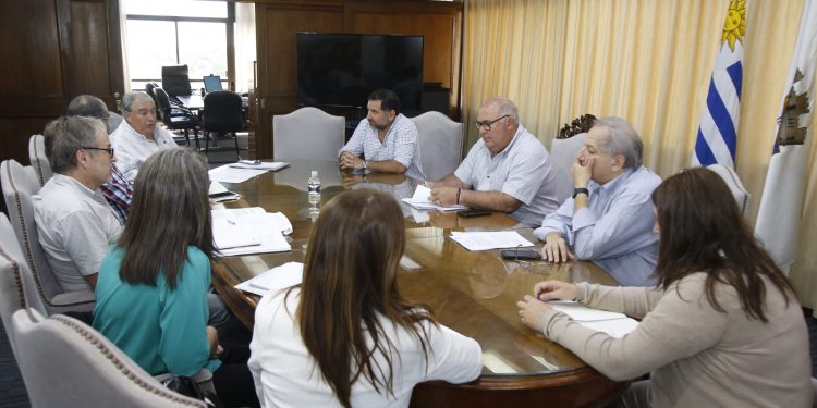 IDM y ASSE: ampliación de Policlínica de Balneario Buenos Aires y construcción de otra en el Realojo Kennedy