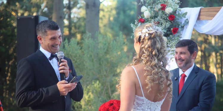 Tort ofició primer casamiento como alcalde de Maldonado