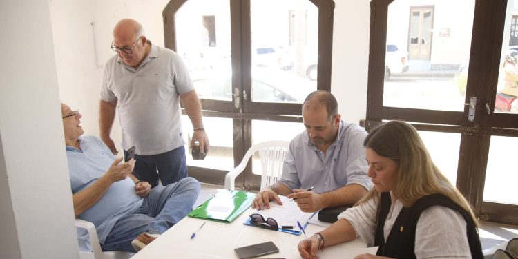 Abella puso en marcha “Escuchamos”, una nueva instancia de gobierno en territorio