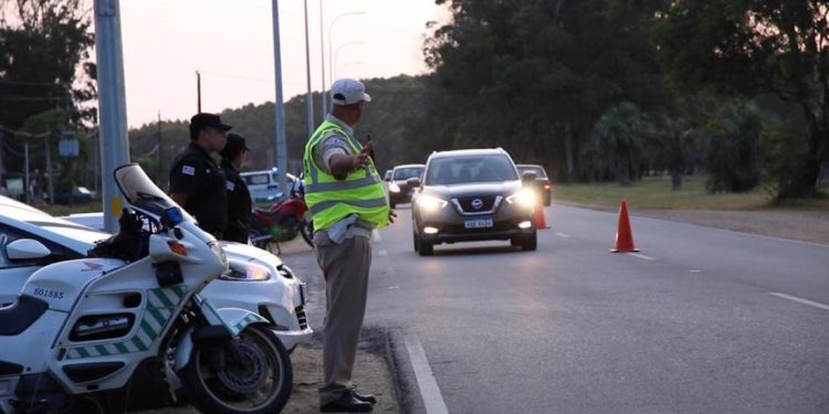 Policía Caminera refuerza controles ante el aumento del flujo vehicular en temporada estival