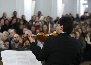 Concierto gratuito de la Camerata de Cuerdas de la Escuela Departamental de Música en la Catedral de Maldonado
